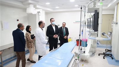 لتطبيق الحلول الفورية.. نائب وزير الصحة يتفقد مشروع تطوير مستشفى أبنوب المركزي ومستشفى المبرة بأسيوط