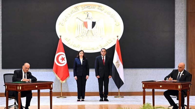 أثناء التوقيع