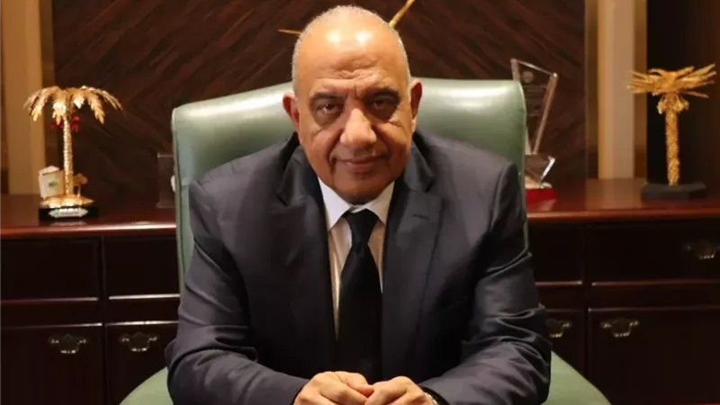 الدكتور محمود عصمت