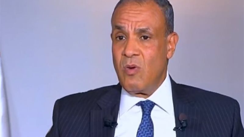 الدكتور بدر عبدالعاطي،
