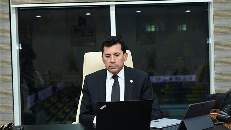 الدكتور أشرف صبحي