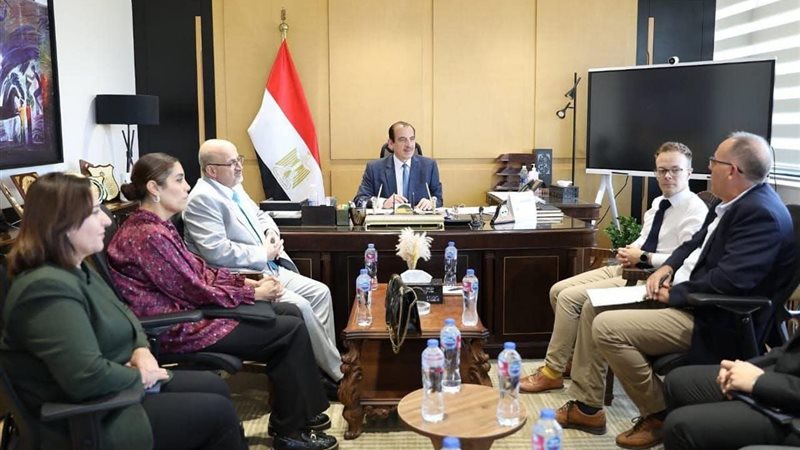 الدكتور عمرو قنديل