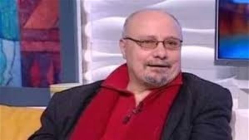 الكاتب الصحفي والمفكر