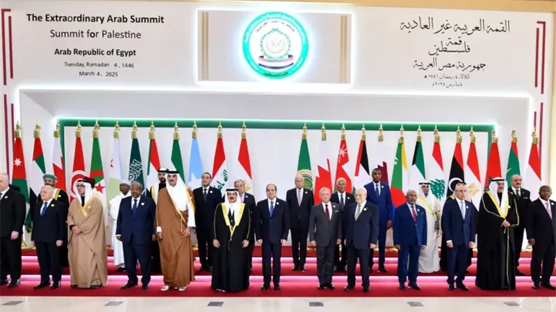 صورة تذكارية للقادة