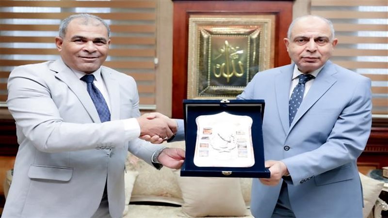 محافظ المنيا
