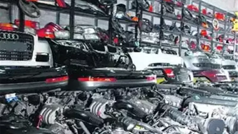 قطع غيار السيارات 