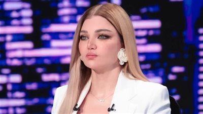 ياسمين الخطيب ترد على سما المصري: ما زالت تسعى للعودة للأضواء 