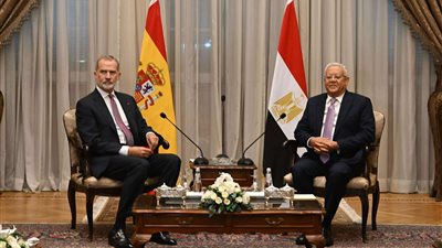 جبالي يستقبل ملك إسبانيا ويؤكد عمق الشراكة الاستراتيجية بين البلدين