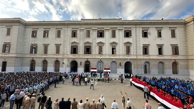 عروض الشرطة المدرسية بالسعيدية.. إبداع يخطف الأنظار في الجيزة