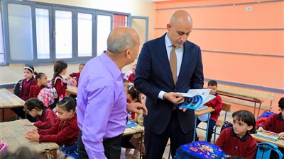 وزير التعليم يوجه بتطبيق المناهج الحديثة على الوجه الأمثل