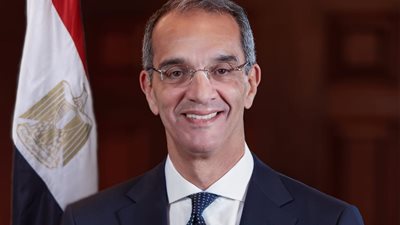  وزير الاتصالات يغادر إلى الولايات المتحدة الأمريكية لبحث التعاون مع الشركات الأمريكية 