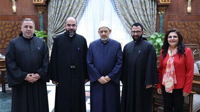 شيخ الأزهر يدعو لاتحاد المؤسسات الدينية لوقف العدوان على غزة