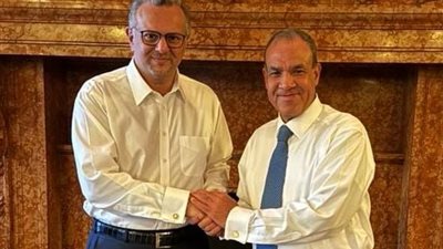 وزير الخارجية يؤكد لكبير مستشاري ترامب: ضرورة الحفاظ على وحدة الأراضي الليبية