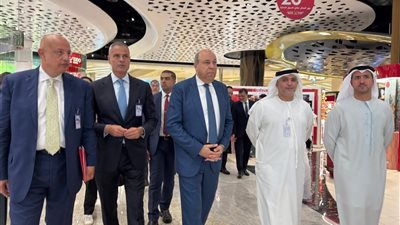 وزير الطيران المدني يترأس وفدًا رفيع المستوى في زيارة رسمية لأبوظبي لتعزيز التعاون المشترك بين مصر والإمارات