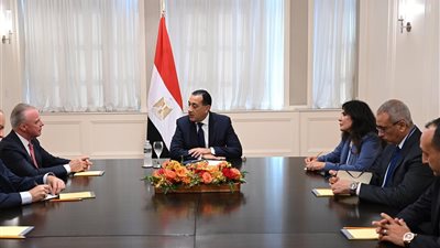 مدبولي يبحث مع رئيس 