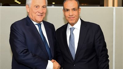وزير الخارجية يبحث مع نظيره الإيطالي التعاون في الطاقة والهجرة ويدعو لدعم القضية الفلسطينية