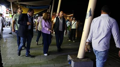 جولة ليلية مفاجئة.. وزيرة التنمية المحلية تتفقد الممشى السياحي بمدينة دهب وتوجه بإزالة الإشغالات