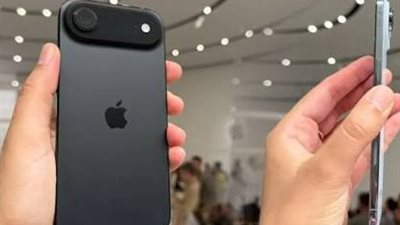 أول رد من شركة آبل على انتقادات مستخدمي آيفون 17 الجديد بفضيحة الخدوش 