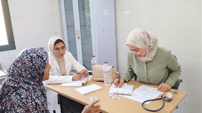 جامعة المنيا تطلق قافلة طبية وتنموية بقرية جلال الشرقية في ملوي