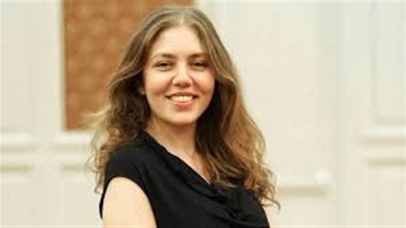 الفنانة رحمة حسن