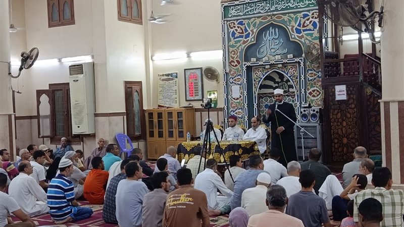 جانب من الندوات