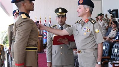 القوات المسلحة تحتفل بتخريج الدفعة 162 من ضباط الصف المعلمين 