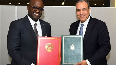 وزيرا خارجية مصر ورواندا يوقعان اتفاقية إعفاء متبادل من التأشيرات للجوازات الرسمية