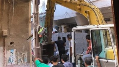 ارتفاع ضحايا حادث انهيار مصنع المحلة لـ 10 وفيات و30 مصابا