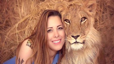 شقيق الملحن الراحل محمد رحيم يتهم أرملته أنوسة كوتة بتهديده وابتزازه