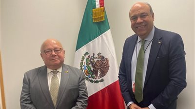 وزير الطيران المدني يبحث تعزيز التعاون الدولي  خلال اجتماعات 