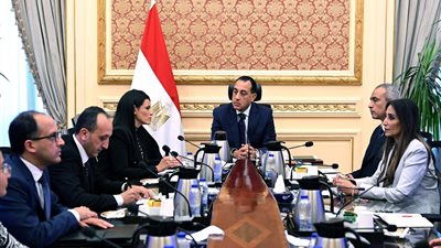 رئيس الوزراء يتابع خطوات تنفيذ السردية الوطنية للتنمية الاقتصادية 