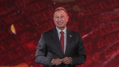 محمود الخطيب وقائمته يتقدمون بأوراق ترشحهم في انتخابات النادي الأهلي