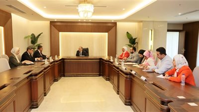 الغمراوي: هيئة الدواء المصرية على استمرار التنسيق مع الشركات العالمية الرائدة