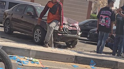 معجنة عربيات.. تصادم 3 سيارات ملاكي على محور حسب الله الكفراوي (صور)