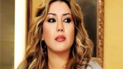 فكرت أروح لدكتور نفسي.. شمس تكشف معاناتها مع الاكتئاب بعد رحيل أسرتها