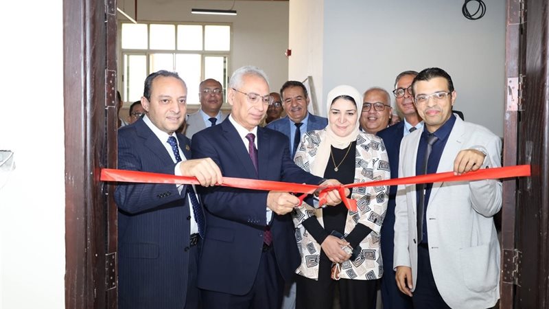 رئيس جامعة المنيا