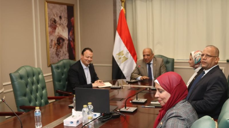 أثناء التوقيع