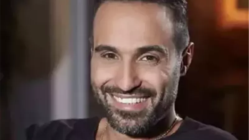النجم أحمد فهمي