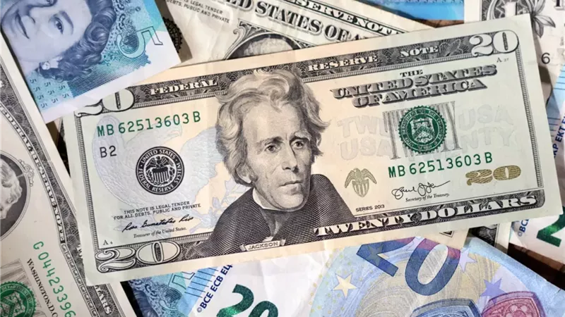 سعر الدولار اليوم