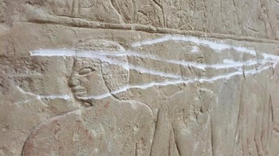 الآثار تحيل واقعة اختفاء لوحة حجرية من مقبرة بسقارة إلى النيابة العامة للتحقيق