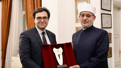 مفتي الجمهورية ووزير الثقافة يبحثان تعزيز التعاون لنشر الفكر المستنير ومواجهة التطرف