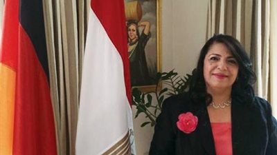 الحبس 6 أشهر مع النفاذ للمتهمين بتسميم كلب السفيرة إيمان محرم في أكتوبر