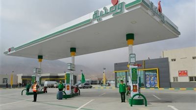 وطنية الأقرب للطرح.. 7 شركات بترولية تقود سباق الطروحات الحكومية بينهم شيل آوت 