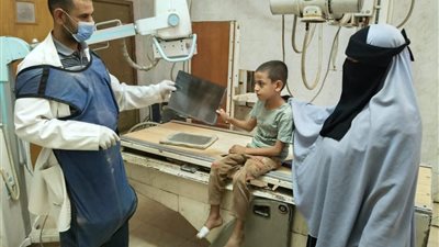 صحة المنيا: قافلة “حياة كريمة” تقدم خدماتها الطبية بالمجان لأكثر من 1166 مواطنًا بقرية صندفا ببني مزار