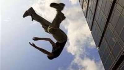 مصرع شخص سقط داخل منور عقار مكون من 8 طوابق بالوايلي