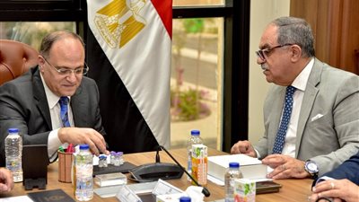 تعاون بين هيئة الدواء وفاكسيرا لتوطين تكنولوجيا تصنيع اللقاحات في مصر