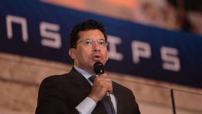 وزير الرياضة: نتابع أزمة الزمالك لحظة بلحظة