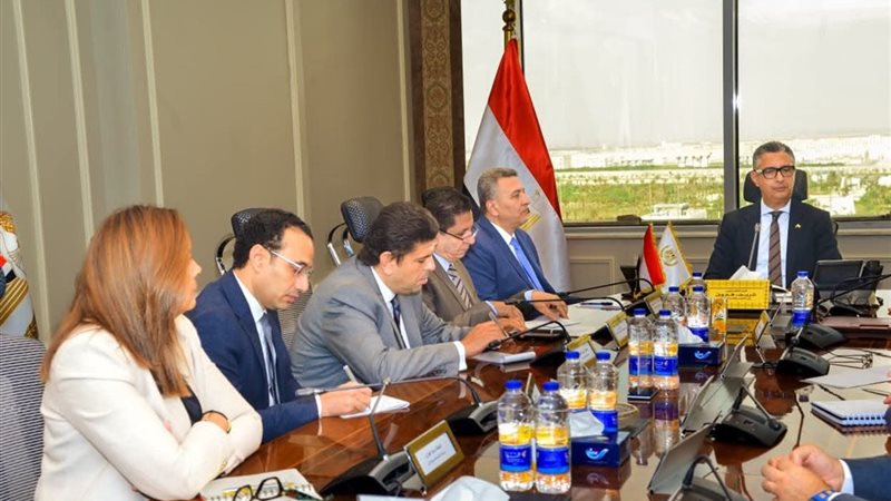 وزير التموين