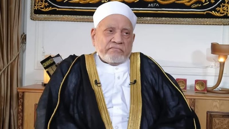 أحمد عمر هاشم