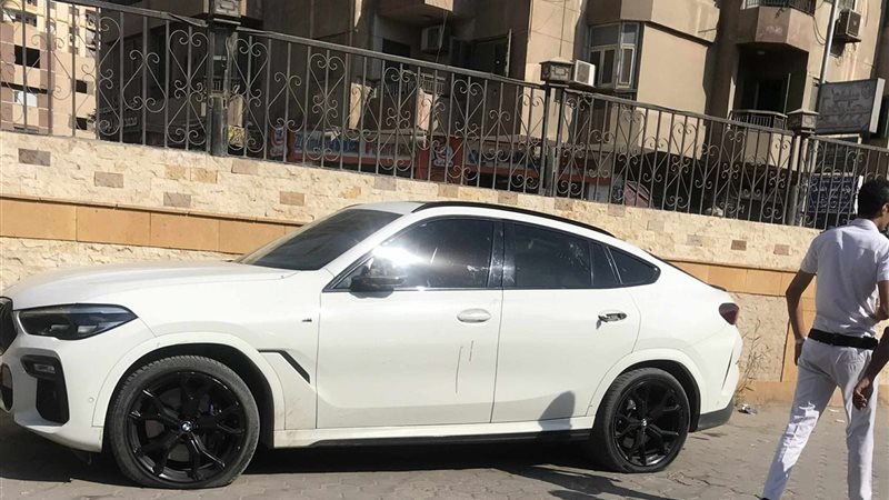 سيارة عصام صاصا